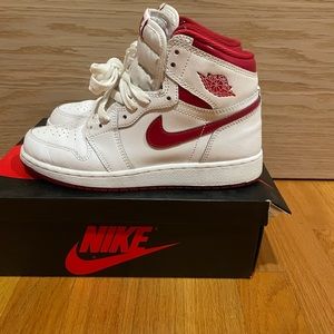 Jordan 1s high og white varsity red
